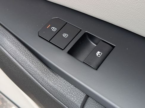 New 2026 Kia Sportage EX FWD image 34
