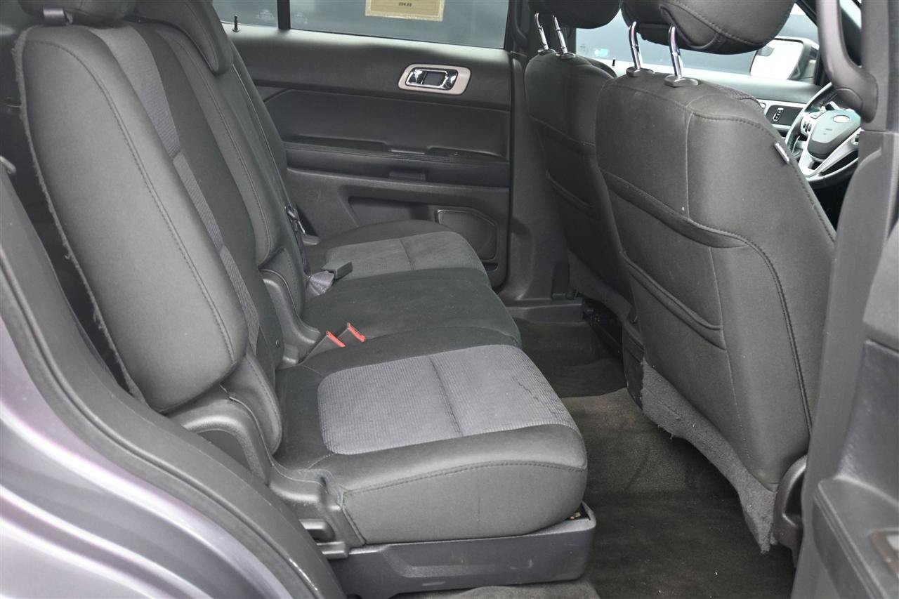 Used 2014 Ford Explorer XLT AWD/4WD image 10