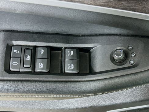 Used 2022 Jeep Grand Cherokee Limited 4xe AWD/4WD image 15