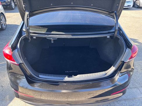Used 2018 Hyundai Elantra SE w/ SE Connectivity Package 04 image 6