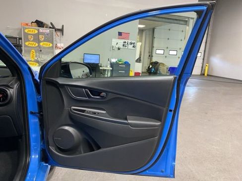 Used 2022 Hyundai Kona N Line w/ Tech Package image 28