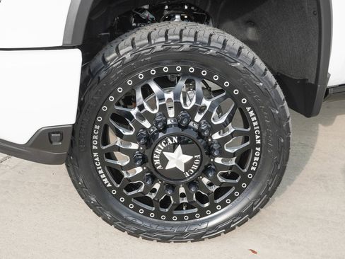 Used 2026 Chevrolet Silverado 3500 High Country w/ High Country Premium Package image 32