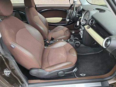 Used 2009 MINI Cooper Clubman Hardtop image 6