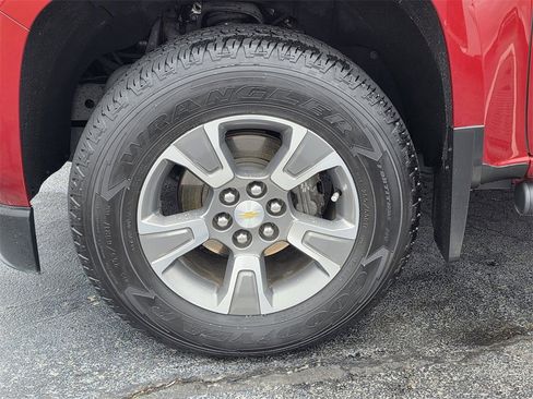 Used 2016 Chevrolet Colorado Z71 image 5