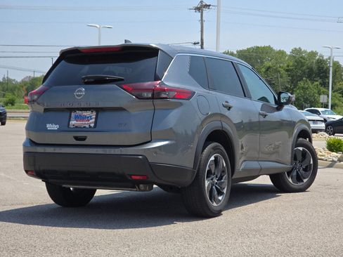 Used 2024 Nissan Rogue SV FWD image 7