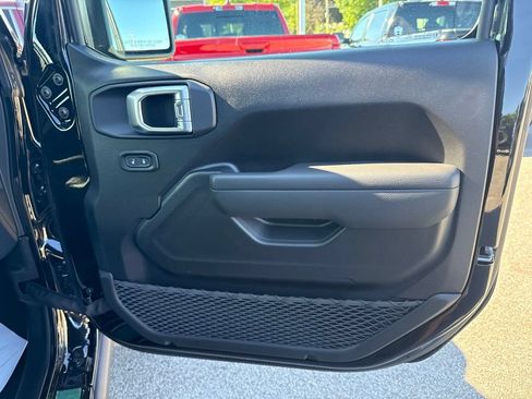 New 2026 Jeep Wrangler Unlimited Sport AWD/4WD image 26