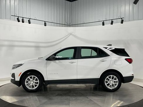 Used 2024 Chevrolet Equinox LS FWD image 14
