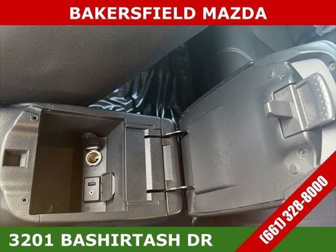 Used 2015 Nissan Sentra S image 27