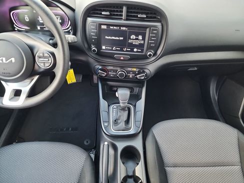 Used 2024 Kia Soul LX w/ Option Group 015 image 25