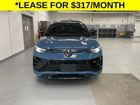 Used 2026 Volkswagen Tiguan SE R-Line AWD/4WD image 6