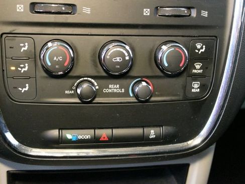 Used 2017 Dodge Grand Caravan SE w/ Power Window Group FWD image 25