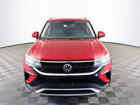 Used 2022 Volkswagen Taos SE image 2