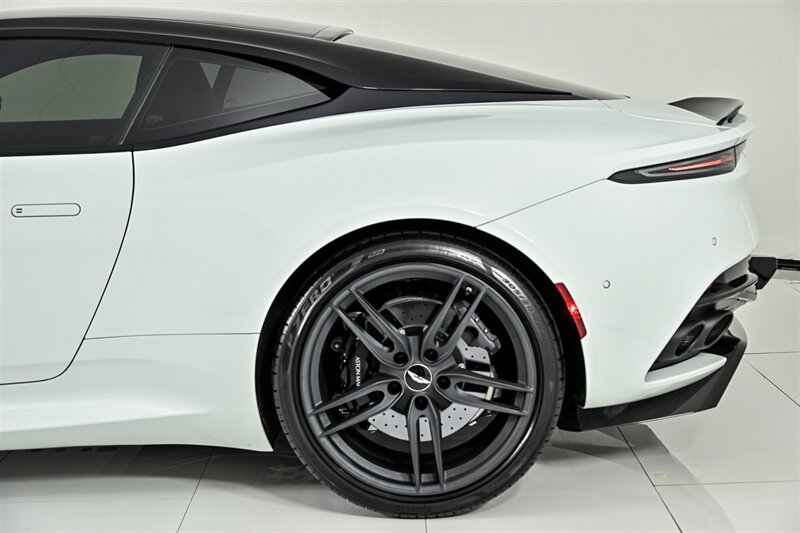 Used 2019 Aston Martin DBS Superleggera RWD image 12