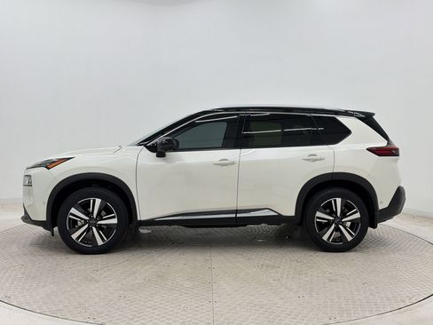 Used 2023 Nissan Rogue SL w/ SL Premium Package FWD image 2