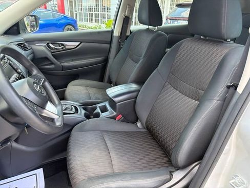 Used 2018 Nissan Rogue S FWD image 9