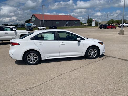 New 2026 Toyota Corolla LE FWD image 7