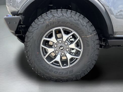 New 2025 Ford Bronco Badlands image 36