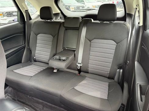 Certified 2024 Ford Edge SE w/ Black Appearance Package image 14