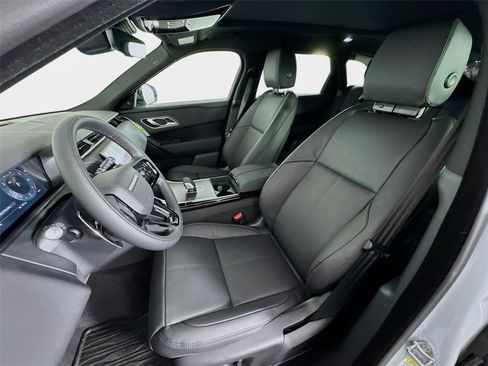 Used 2026 Land Rover Range Rover Velar Dynamic SE AWD/4WD image 11