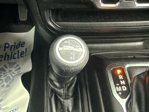 Used 2023 Jeep Wrangler Unlimited w/ Cold Weather Group image 34