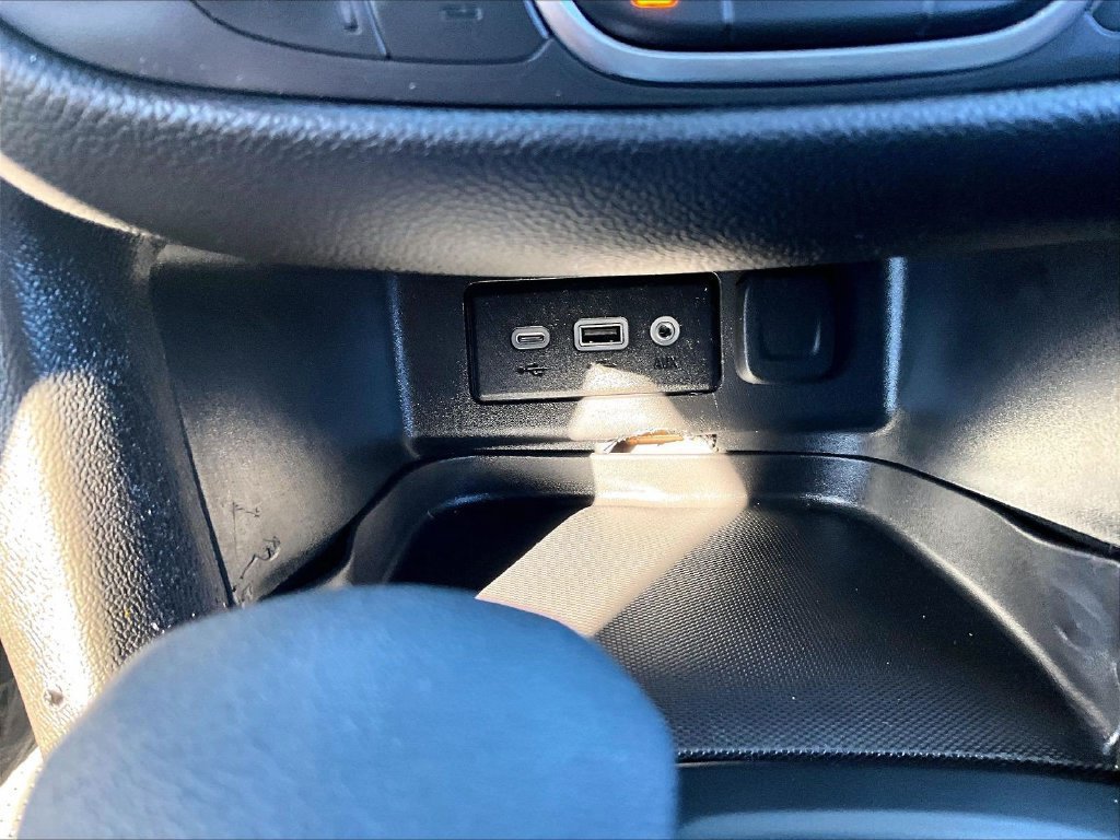 Used 2023 Chevrolet Equinox LT AWD/4WD image 28