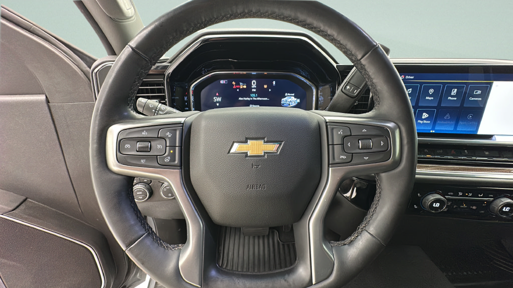 Used 2024 Chevrolet Silverado 1500 LT AWD/4WD image 16