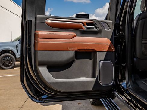 Used 2026 GMC Sierra 3500 Denali Ultimate AWD/4WD image 39