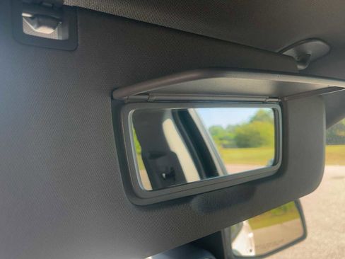 Used 2025 Chevrolet Silverado 1500 LT RWD image 28