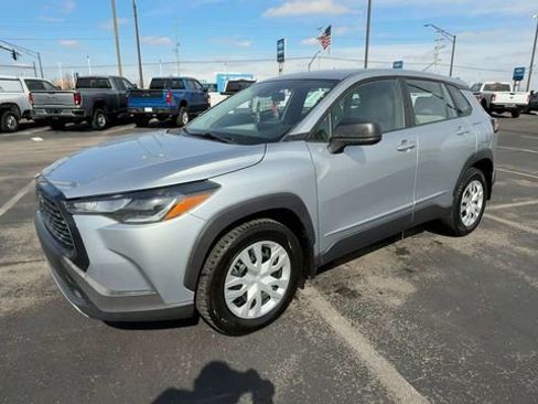 Used 2022 Toyota Corolla Cross L image 4