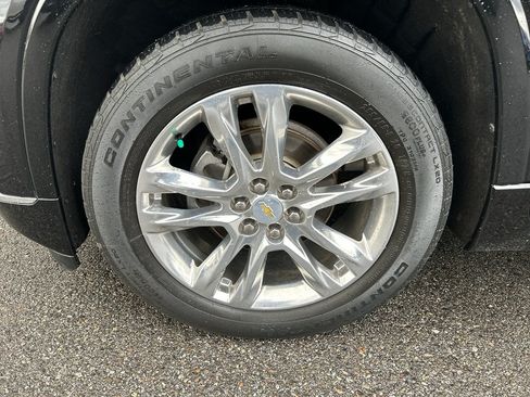 Used 2019 Chevrolet Traverse High Country w/ LPO, 'HIT The Road' Package AWD/4WD image 10