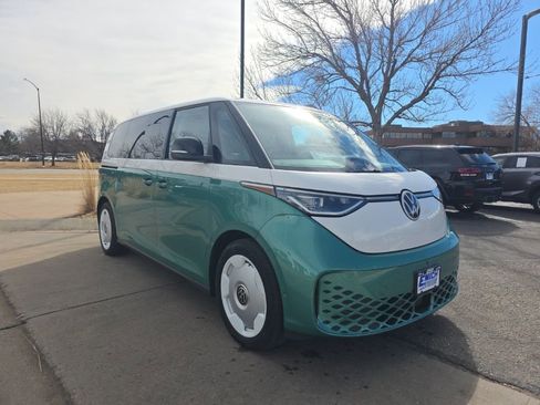 New 2025 Volkswagen ID. Buzz 1st Edition image 7