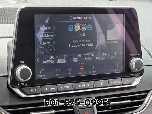 Used 2024 Nissan Altima 2.5 SV FWD image 21
