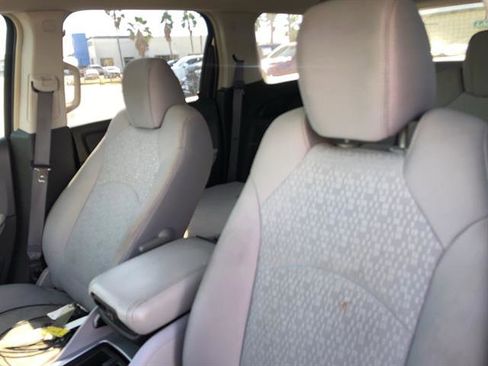 Used 2009 GMC Acadia SLE w/ Visibility Package image 10