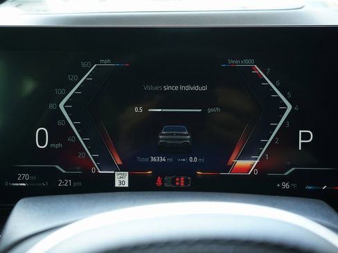 Used 2024 BMW X6 xDrive40i w/ Premium Package image 8