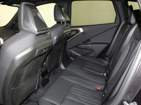 Used 2025 BMW X3 xDrive30i w/ Premium Package image 25