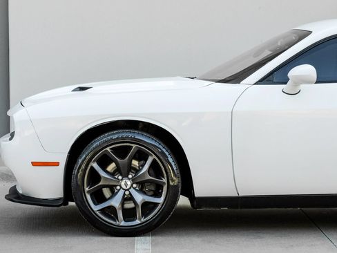 Used 2018 Dodge Challenger SXT Plus RWD image 11
