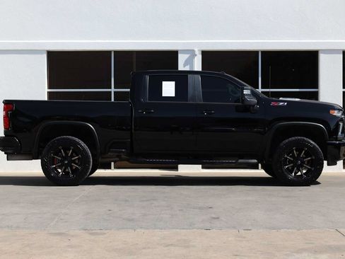 Used 2021 Chevrolet Silverado 2500 LTZ w/ LTZ Plus Package AWD/4WD image 7