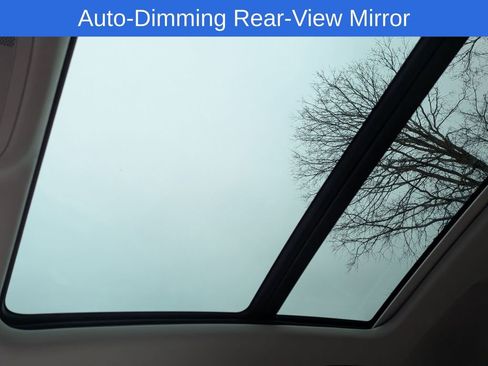 Used 2024 Audi Q3 2.0T Premium image 25