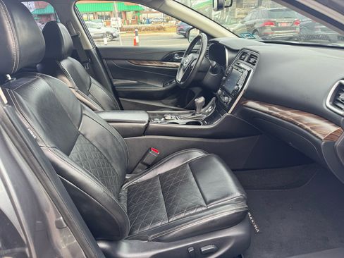 Used 2016 Nissan Maxima Platinum image 14