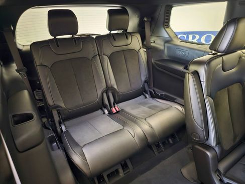 Used 2023 Jeep Grand Cherokee L Laredo AWD/4WD image 24