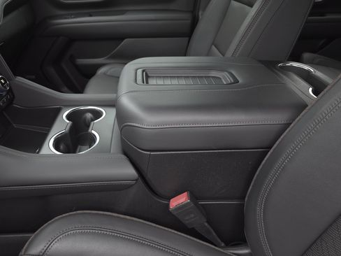 Used 2024 Chevrolet Tahoe High Country w/ Advanced Technology Package image 15