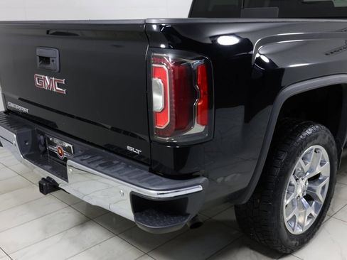 Used 2018 GMC Sierra 1500 SLT w/ SLT Premium Package image 39