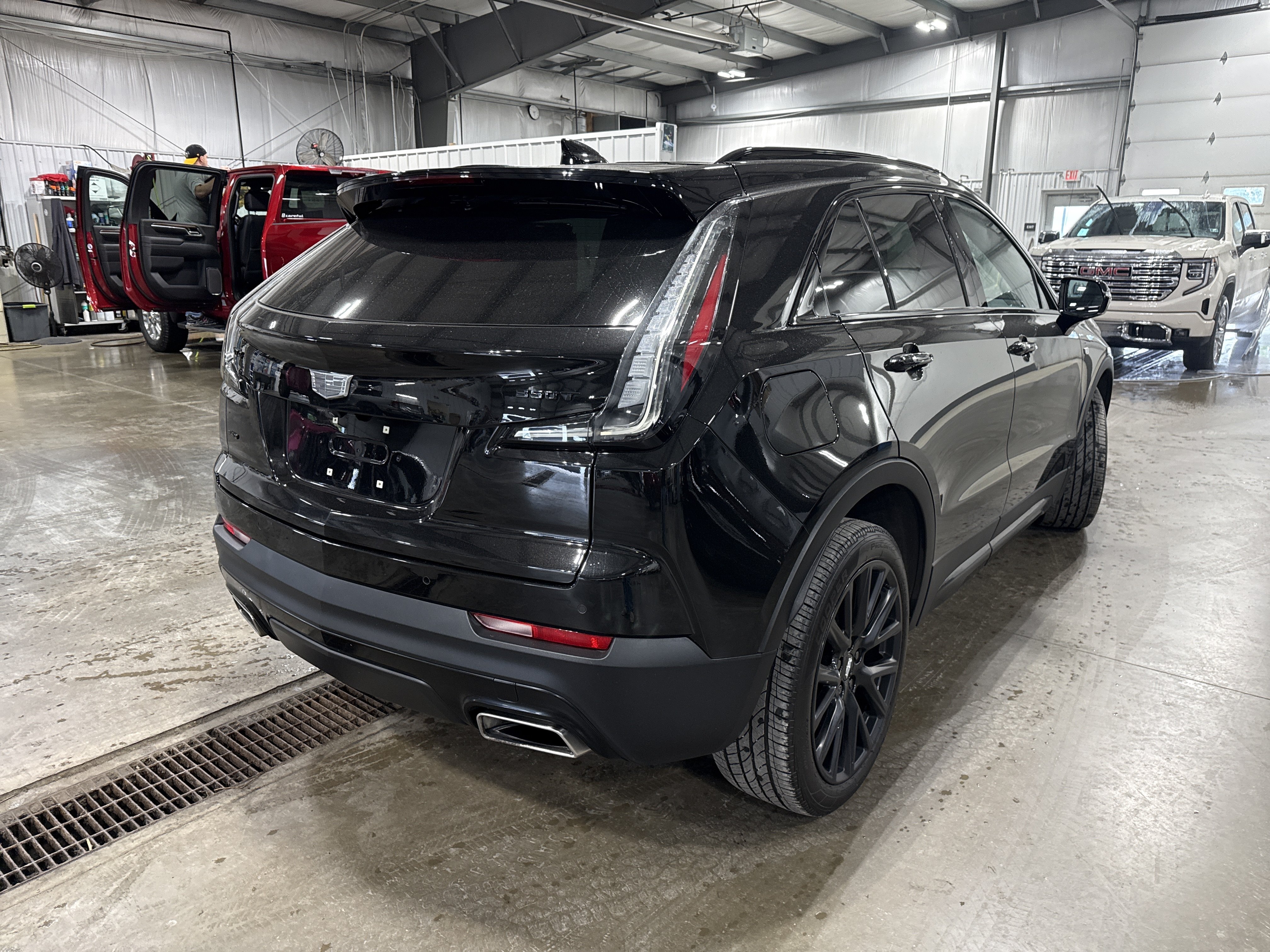 Used 2023 Cadillac XT4 Sport AWD/4WD image 3