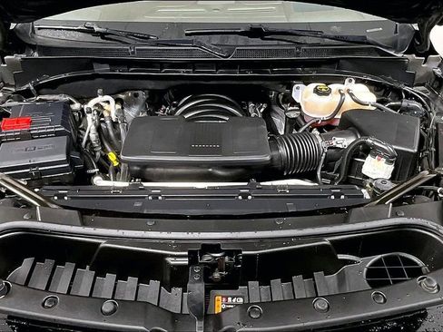 Used 2024 GMC Yukon XL Denali image 9