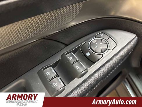 Used 2019 Ford Explorer XLT w/ Equipment Group 202A image 2