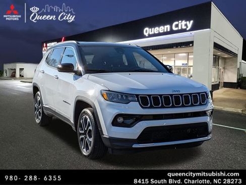 Used 2024 Jeep Compass Limited image 1