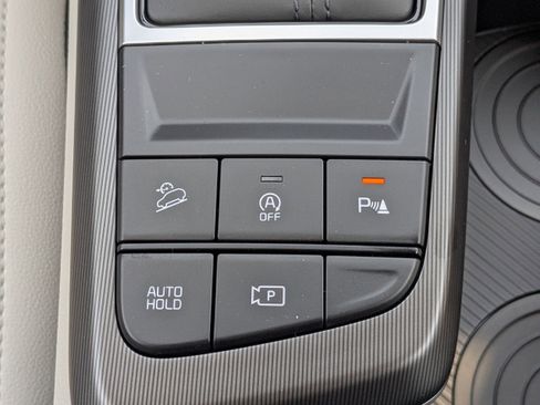 New 2026 Kia Sportage EX FWD image 23