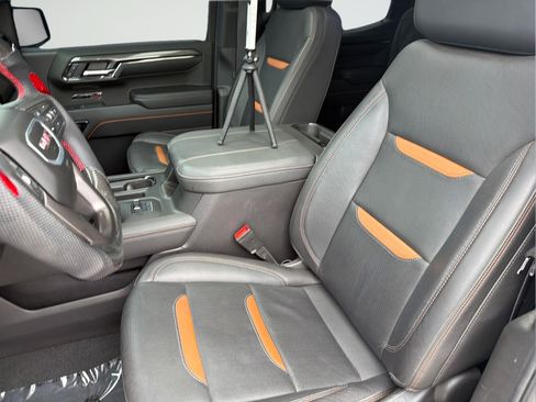 Used 2024 GMC Sierra 1500 AT4 w/ Technology Package AWD/4WD image 30