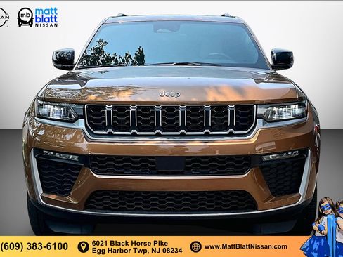 Used 2026 Jeep Grand Cherokee L Limited AWD/4WD image 2