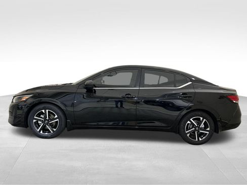 Used 2024 Nissan Sentra SV w/ All-Weather Package FWD image 2